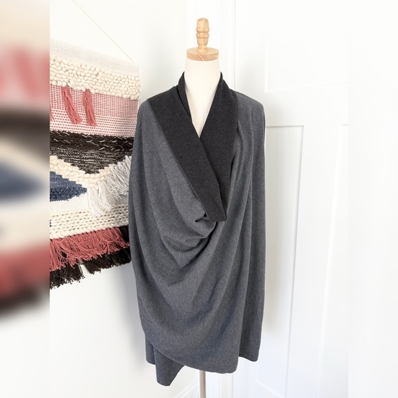 ZARA Cape Coat Grey Sz M NWT - Picture 1 of 11